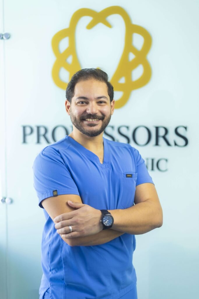 د. أحمد خفاجي - أخصائي تجميل الأسنان والتركيبات في مصر